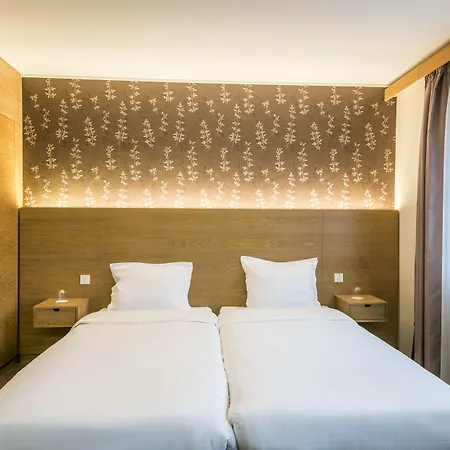 Bon Repos فندق 4*